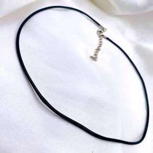 Thin black simple adjustable cord cocker necklace